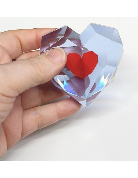 CORAZÓN VIDA EXTRA DE RESINA. 6 CM. HECHO A MANO